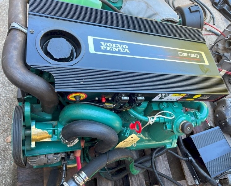 Volvo D3-130A Diesel Engine Sale 2 Volvo D3-130A