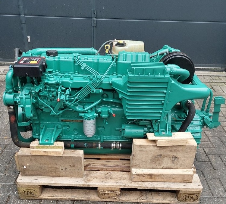 Volvo Penta AQAD41A Engine Sale 2 Volvo Penta AQAD41A